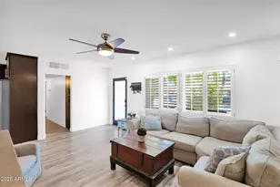 1704 E Solano Dr, Phoenix, AZ 85016 - Photo 7