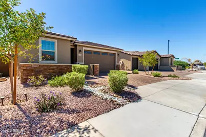 24189 W Gibson Lane, Buckeye, AZ 85326 - Photo 3