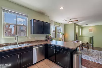 7740 W Pipestone Place, Phoenix, AZ 85035 - Photo 7