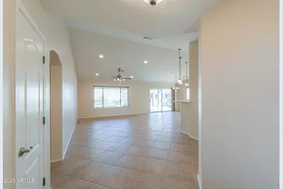 2394 E Fiesta Drive, Casa Grande, AZ 85194 - Photo 5