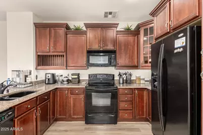 2444 E Montecito Avenue, Phoenix, AZ 85016 - Photo 13