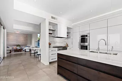 5501 E San Miguel Avenue, Paradise Valley, AZ 85253 - Photo 21