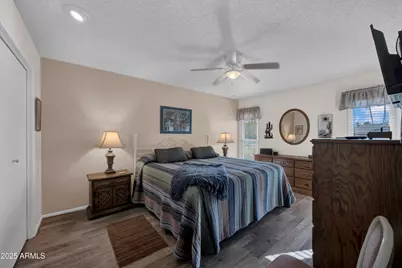 10019 W Shasta Drive, Sun City, AZ 85351 - Photo 9