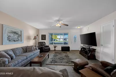 10019 W Shasta Drive, Sun City, AZ 85351 - Photo 5