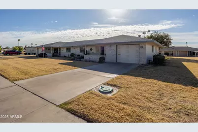 10019 W Shasta Drive, Sun City, AZ 85351 - Photo 1