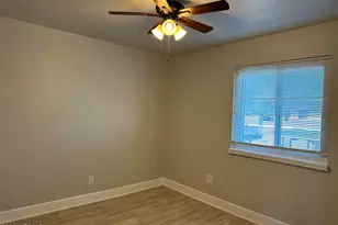 7126 N 19th Ave, Phoenix, AZ 85021 - Photo 11