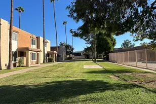 7126 N 19th Ave, Phoenix, AZ 85021 - Photo 17