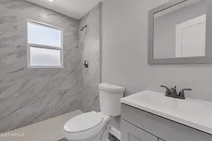 3110 N 39th St, Phoenix, AZ 85018 - Photo 13
