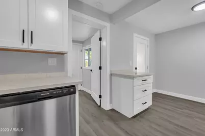 3110 N 39th Street, Phoenix, AZ 85018 - Photo 9