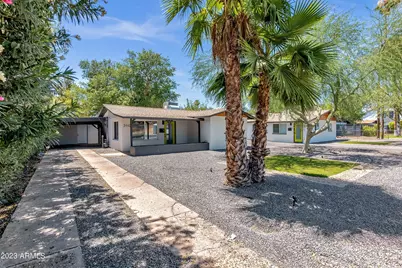 3110 N 39th Street, Phoenix, AZ 85018 - Photo 1