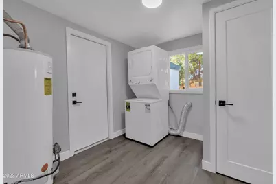 3110 N 39th Street, Phoenix, AZ 85018 - Photo 11