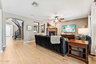 3751 E Matthew Dr, Phoenix, AZ 85050 - Photo 7