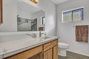 5541 W Crocus Dr, Glendale, AZ 85306 - Photo 31