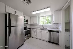 10326 W Encanto Blvd, Avondale, AZ 85392 - Photo 7