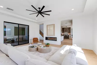 8509 E Malcomb Drive, Scottsdale, AZ 85250 - Photo 13