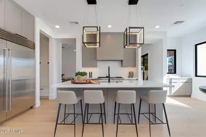 8509 E Malcomb Drive, Scottsdale, AZ 85250 - Photo 3