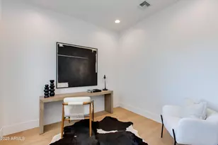 8509 E Malcomb Dr, Scottsdale, AZ 85250 - Photo 15