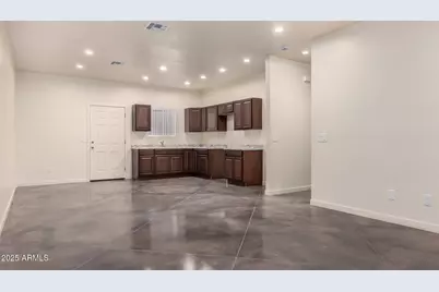 393 W Seagoe Avenue #B, Coolidge, AZ 85128 - Photo 3