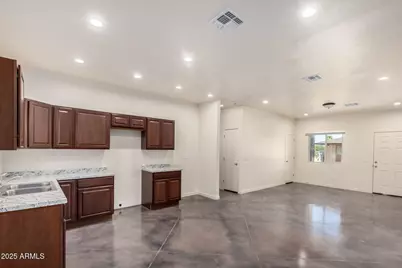 393 W Seagoe Avenue #B, Coolidge, AZ 85128 - Photo 5