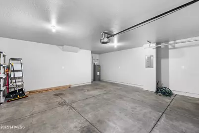 2553 W Cripple Creek Drive, Flagstaff, AZ 86001 - Photo 9