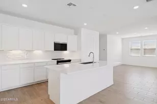 17746 W Vogel Ave, Waddell, AZ 85355 - Photo 5