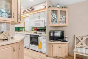 611 S Ironstone Dr, Apache Junction, AZ 85119 - Photo 11