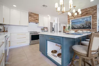 18823 N 97th Lane, Peoria, AZ 85382 - Photo 5