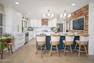 18823 N 97th Ln, Peoria, AZ 85382 - Photo 11