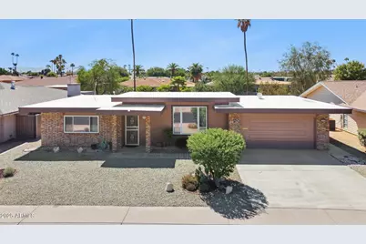 9405 W Rolling Hills Drive, Sun City, AZ 85351 - Photo 1