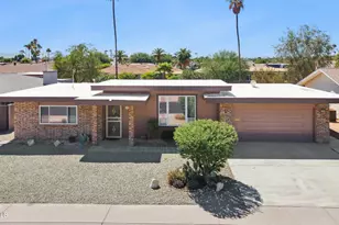 9405 W Rolling Hills Dr, Sun City, AZ 85351 - Photo 1