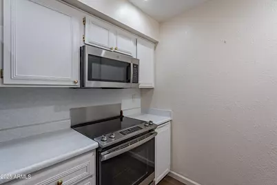 14226 N Newcastle Drive, Sun City, AZ 85351 - Photo 7