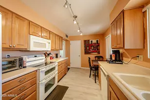 10522 W Camden Ave, Sun City, AZ 85351 - Photo 9