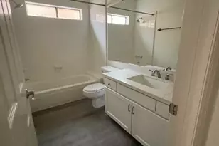 5640 E Bell Rd, Scottsdale, AZ 85254 - Photo 17
