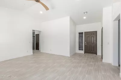 2602 N 106th Avenue, Avondale, AZ 85392 - Photo 5