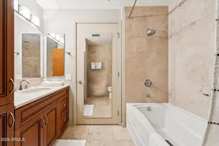 7161 E Rancho Vista Dr, Scottsdale, AZ 85251 - Photo 17