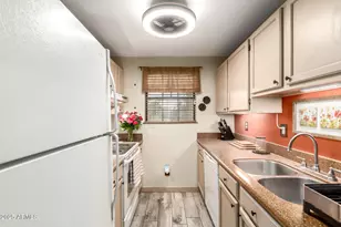 8888 N 47th Ave, Glendale, AZ 85302 - Photo 13