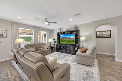 297 E Veterans Way, Queen Creek, AZ 85140 - Photo 27