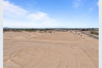 21129 W Duane Lane #-, Wittmann, AZ 85361 - Photo 11