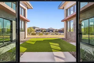 5818 E Zachary Dr, Phoenix, AZ 85054 - Photo 33