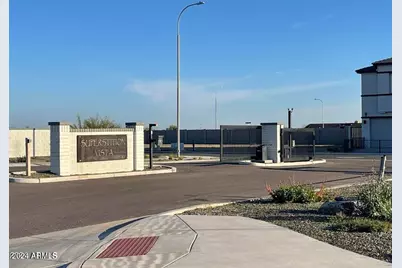 17271 W Patrick Lane, Surprise, AZ 85387 - Photo 11