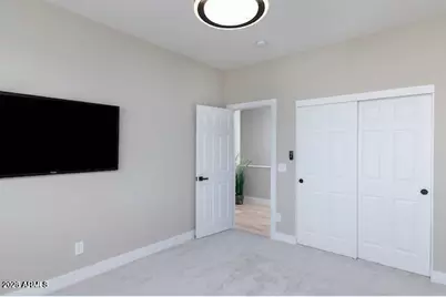 3833 E Monterey Way, Phoenix, AZ 85018 - Photo 11