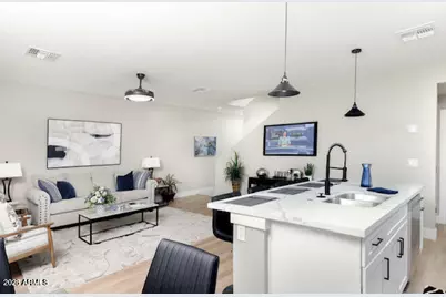 3829 E Monterey Way, Phoenix, AZ 85018 - Photo 1