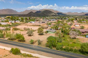 22810 W Roadrunner Ln, Congress, AZ 85332 - Photo 13