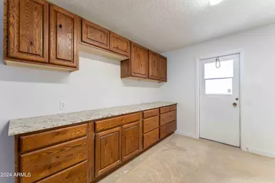 10608 W Edgewood Drive, Sun City, AZ 85351 - Photo 33