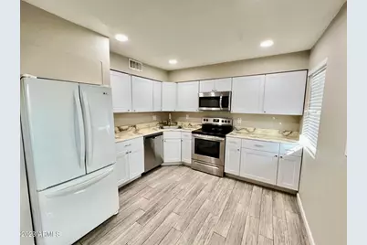 2457 E Pueblo Avenue #Apt 1, Phoenix, AZ 85040 - Photo 3