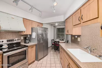 17266 N 105th Avenue, Sun City, AZ 85373 - Photo 3