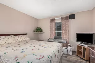 17266 N 105th Ave, Sun City, AZ 85373 - Photo 11