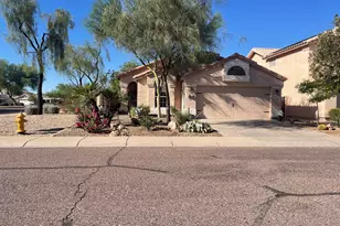 2204 E Crest Ln, Phoenix, AZ 85024 - Photo 1