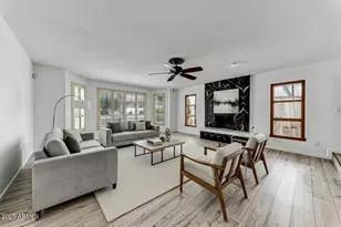 2237 E Captain Dreyfus Ave, Phoenix, AZ 85022 - Photo 9