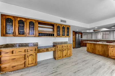 2237 E Captain Dreyfus Avenue, Phoenix, AZ 85022 - Photo 17